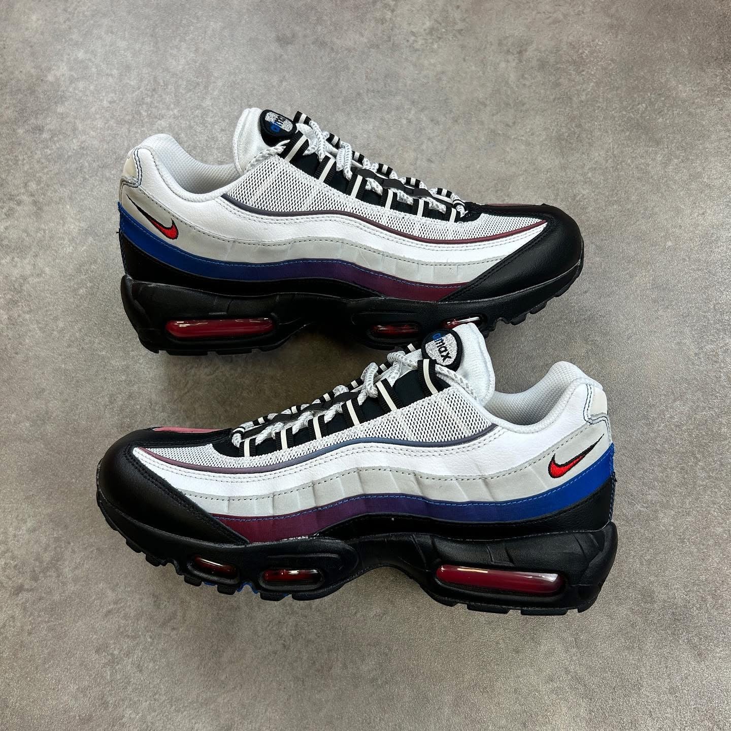Nike AM95