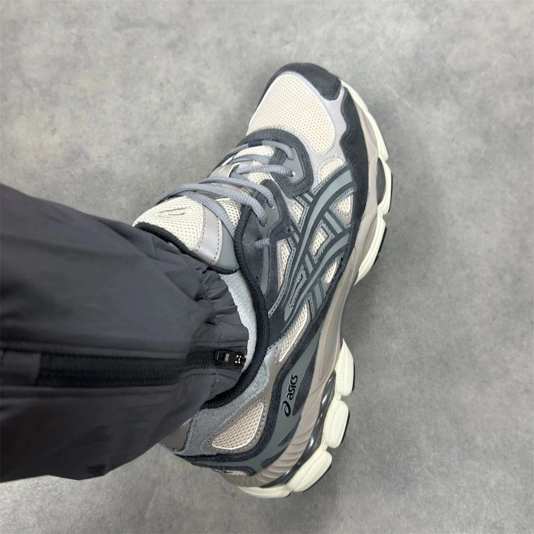 Gel NYC - Oatmeal/Obsidian Grey