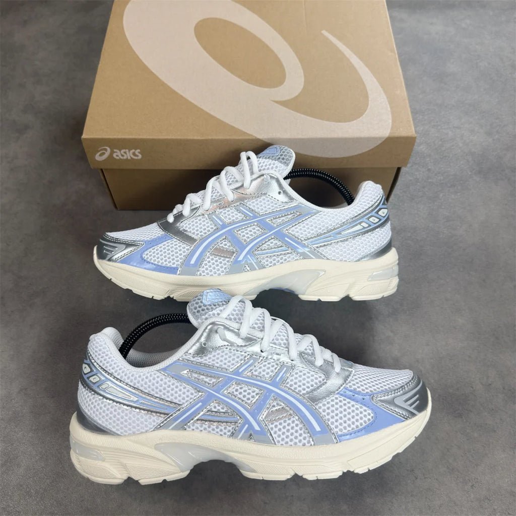 Gel 1130 - White/Light Sapphire