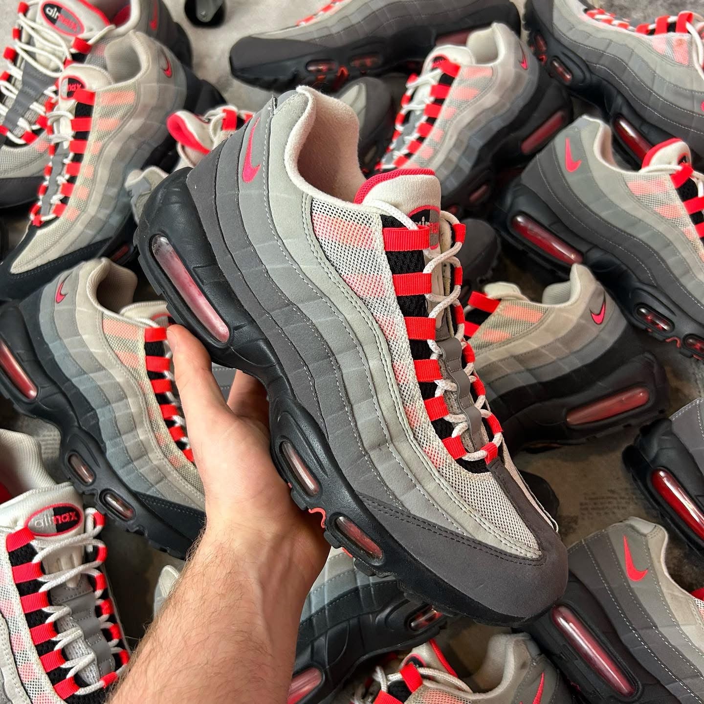 Men’s AM95 Trainers