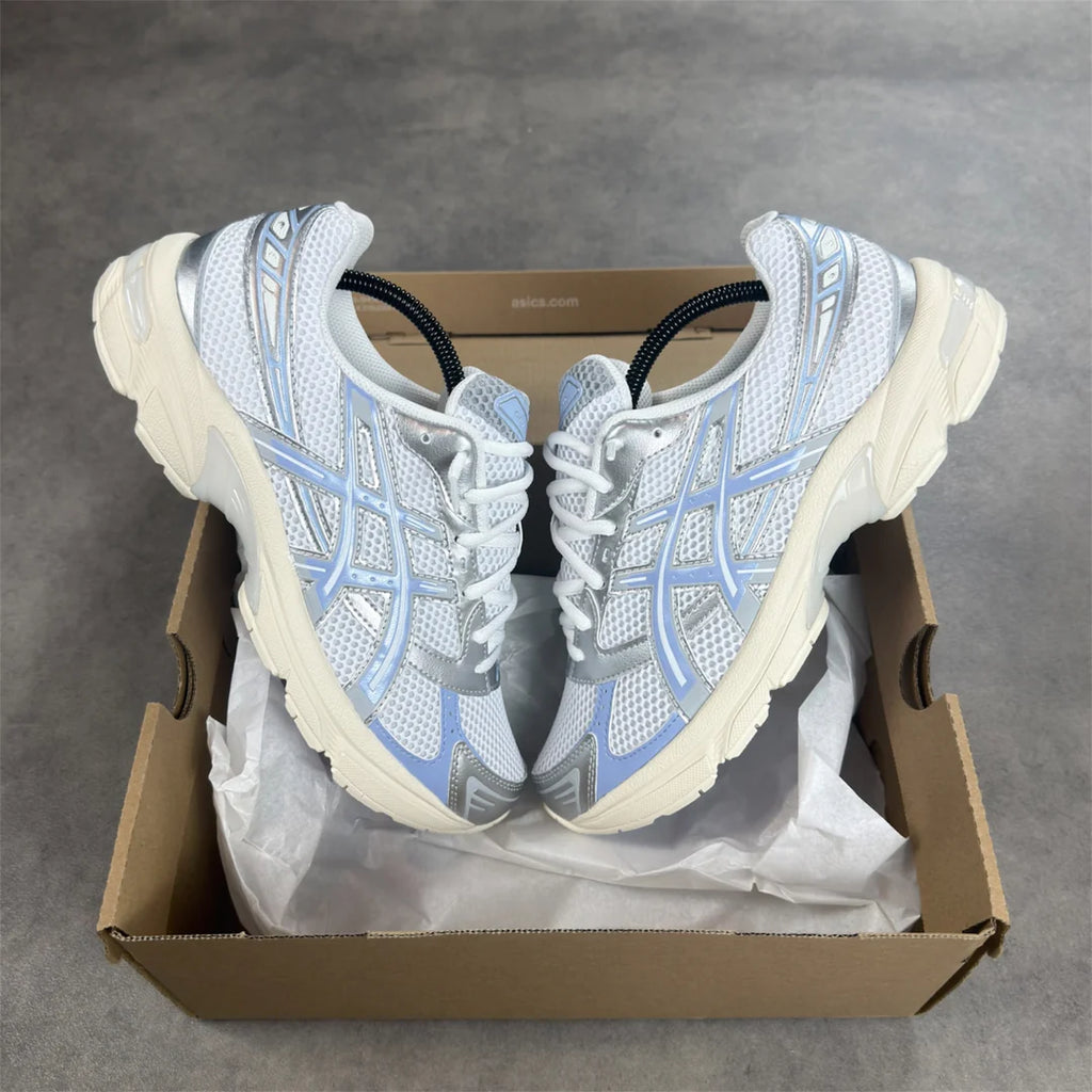 Gel 1130 - White/Light Sapphire