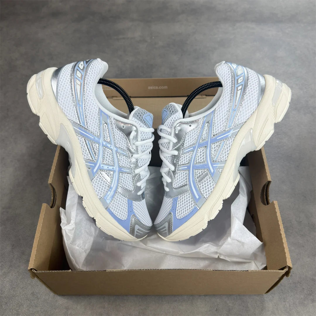 Gel 1130 - White/Light Sapphire