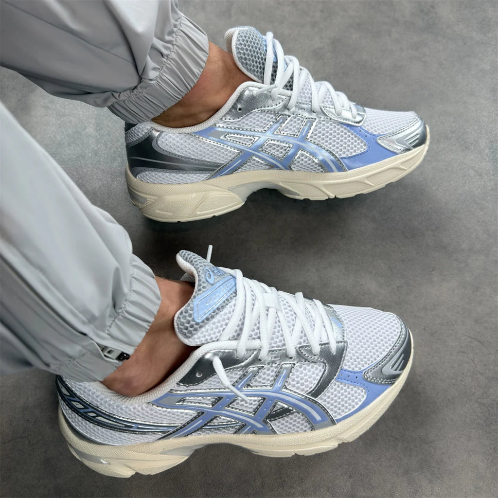 Gel 1130 - White/Light Sapphire