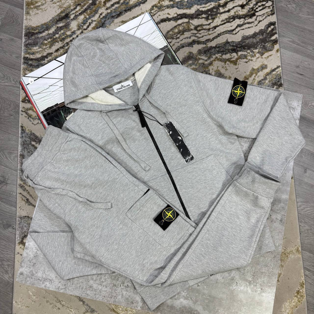 SI Tracksuit