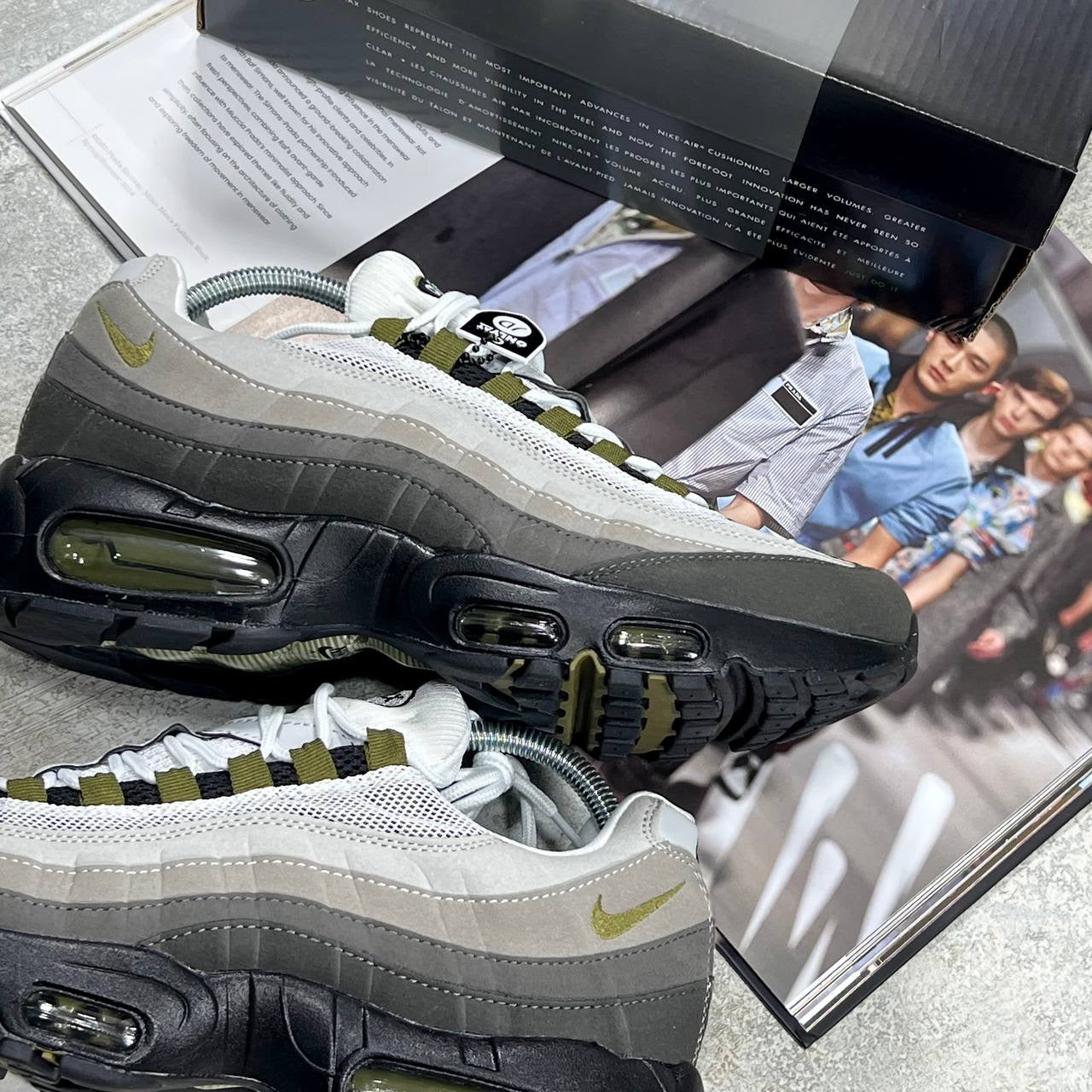 AM95 - Medium Olive