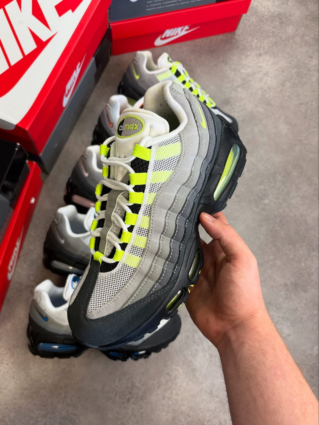 Nike AM95