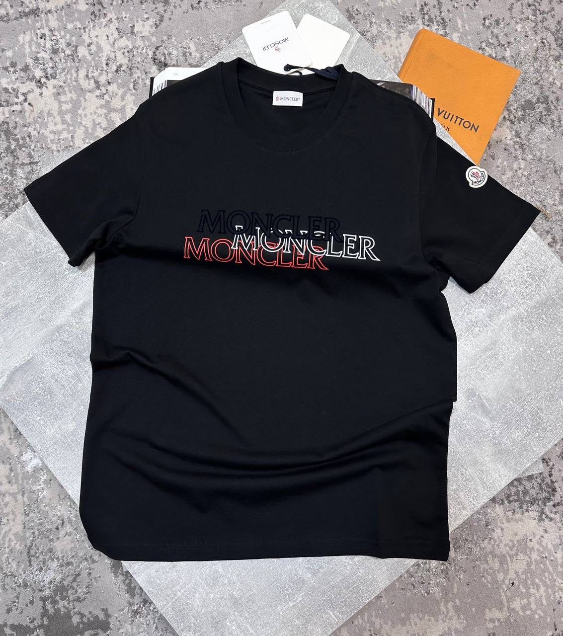 MNCLR T-shirt