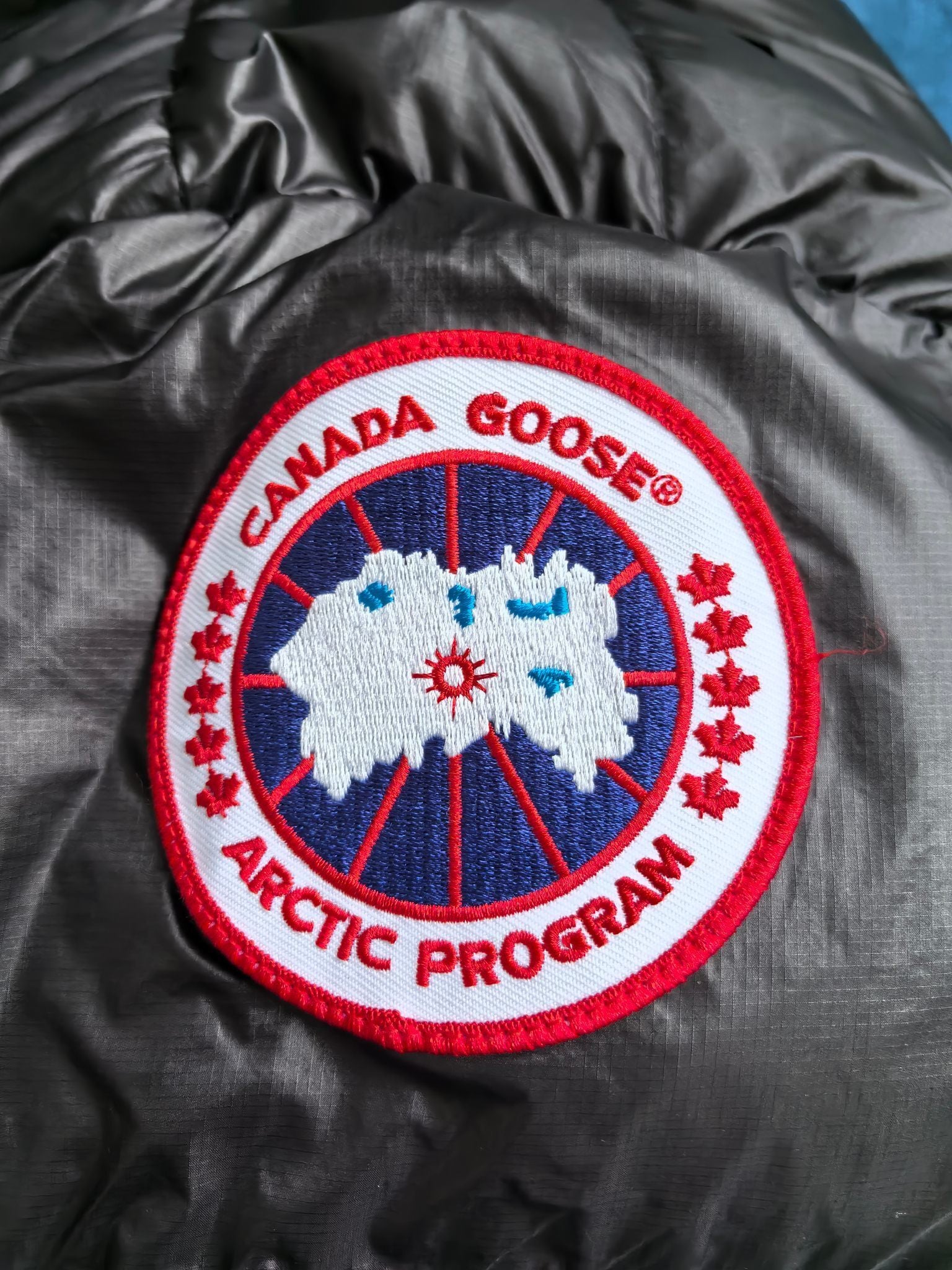 CG Puffer Red Badge