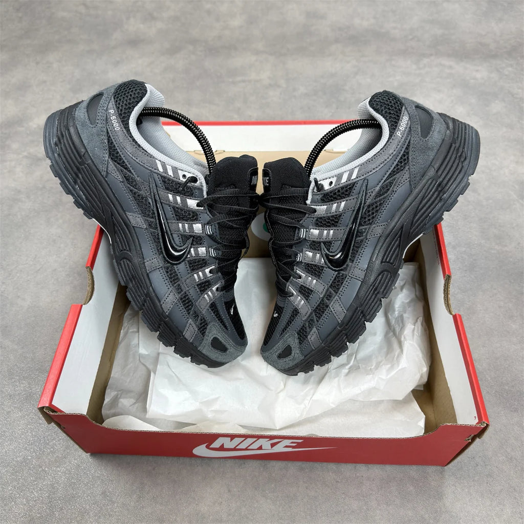 P6000 - Black Anthracite/Metallic Silver